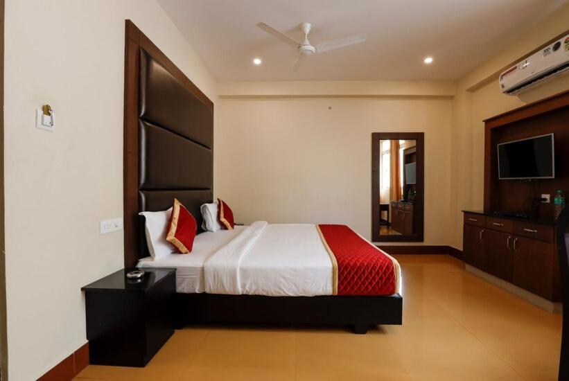 Hotel Pioneer Paradise Nagercoil Ngoại thất bức ảnh